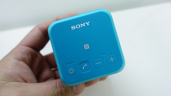 炫彩魔方 SONY SRS-X11 藍牙喇叭 開箱