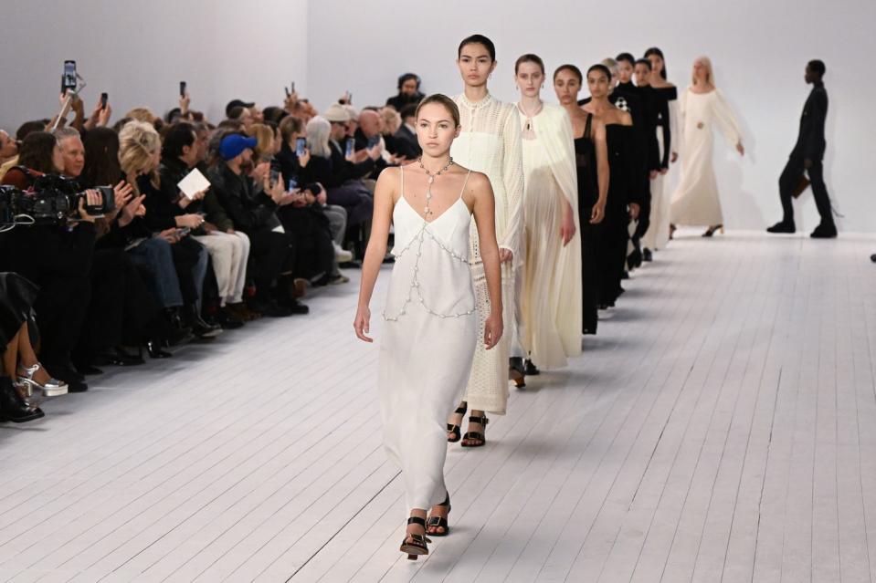 paris, france march 02 editorial use only for non editorial use please seek approval from fashion house models walk the runway during the chloé womenswear fall winter 2023 2024 show as part of paris fashion week on march 02, 2023 in paris, france photo by stephane cardinale corbiscorbis via getty images