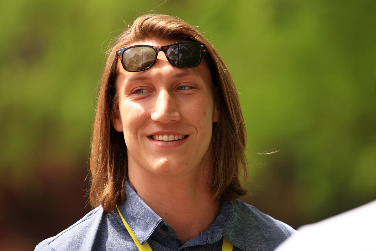 Inside Vikings fans' new obsession: Sharing Trevor Lawrence photoshops