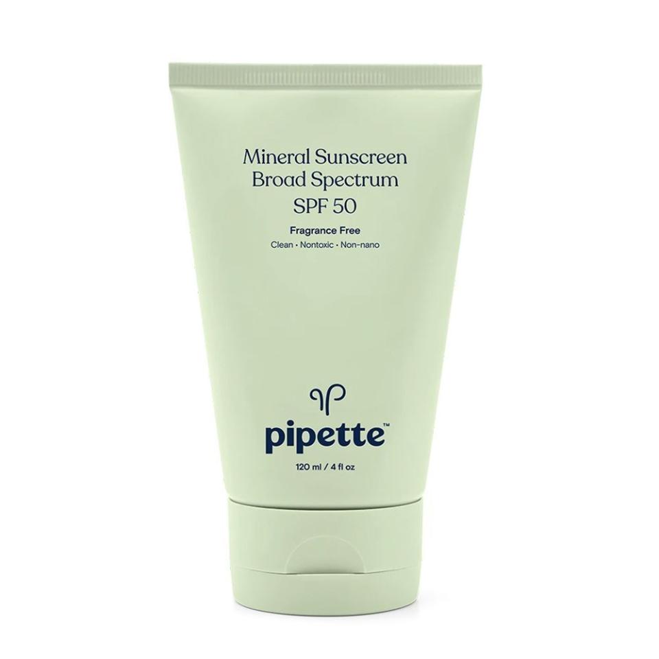 2) Mineral Sunscreen Broad Spectrum SPF 50