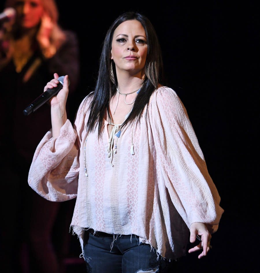 Sara Evans Estranged Husband Jay Barker Arrested for Domestic Violence After Alleged Car Incident 2