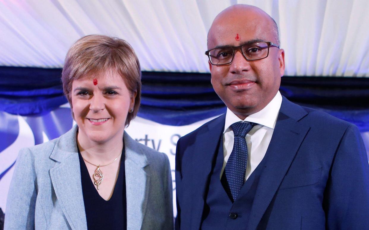 Scotland's First Minister Nicola Sturgeon and Liberty executive chairman, Sanjeev Gupta  - REUTERS /Alamy Stock Photo