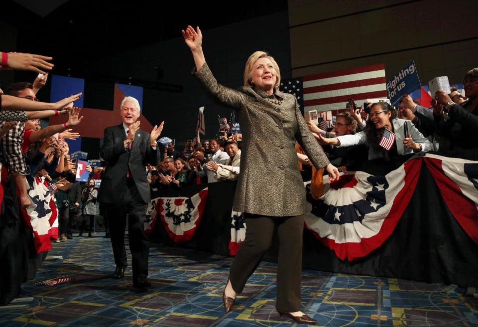 Clintons arrive