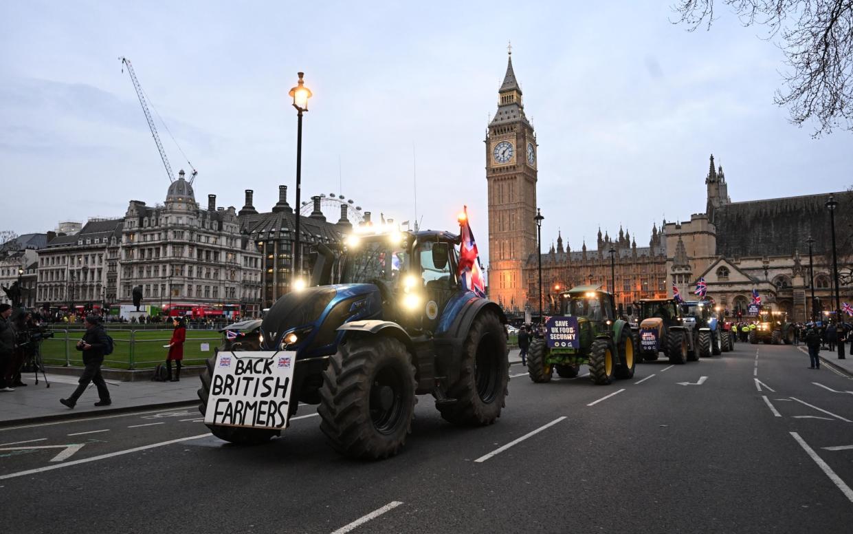 The farmers gather in Parliament Square