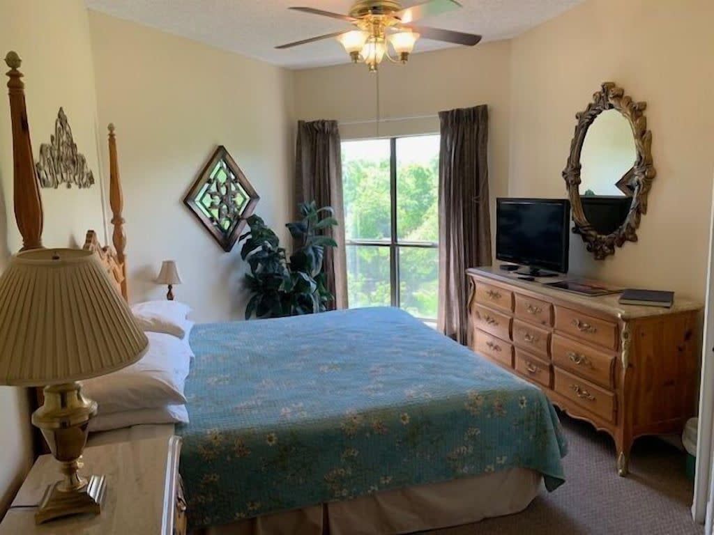 Comal River Condo: More