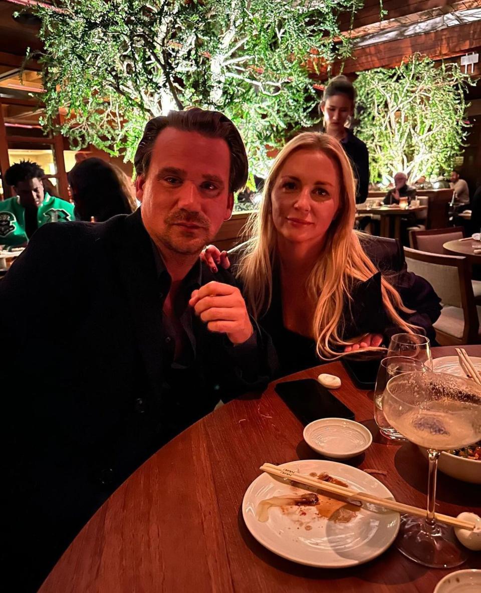 Congratulations to my boy @seanstewart and his beautiful bride @jody_weintraubstewart who surprised us all with a spur of the moment Las Vegas wedding