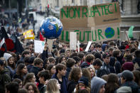 Le manifestazioni per il clima a Roma e Torino, 29 novembre 2019. Foto: LaPresse