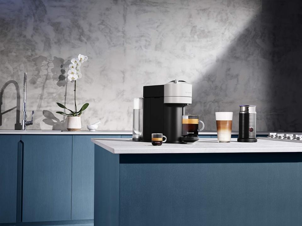 Nespresso Vertuo Next Coffee and Espresso Maker by De'Longhi with Aeroccino Milk Frother, White