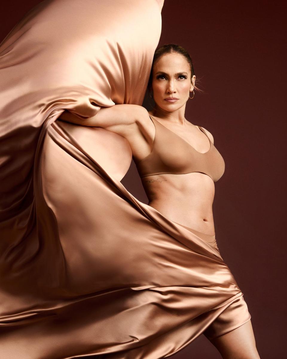 jlo intimissimi