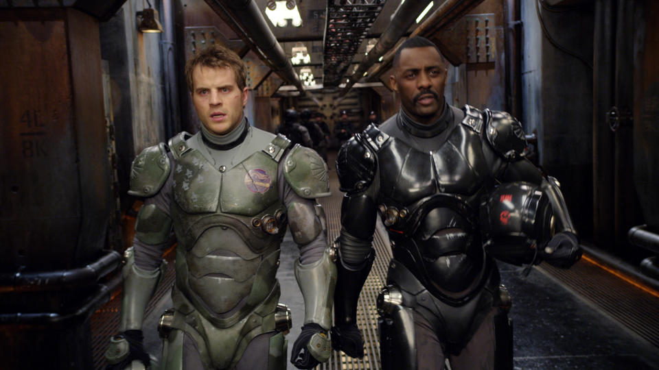 PACIFIC RIM, from left: Robert Kazinsky, Idris Elba, 2013. ©Warner Bros./courtesy Everett Collection