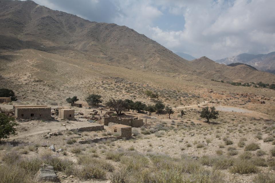 U.S. paratroopers conduct a tactical ground movement through Pekha Valley, Achin District, Nangahar Province, Afghanistan, Sept. 3, 2017. (Cpl. Matthew DeVirgilio/Army)