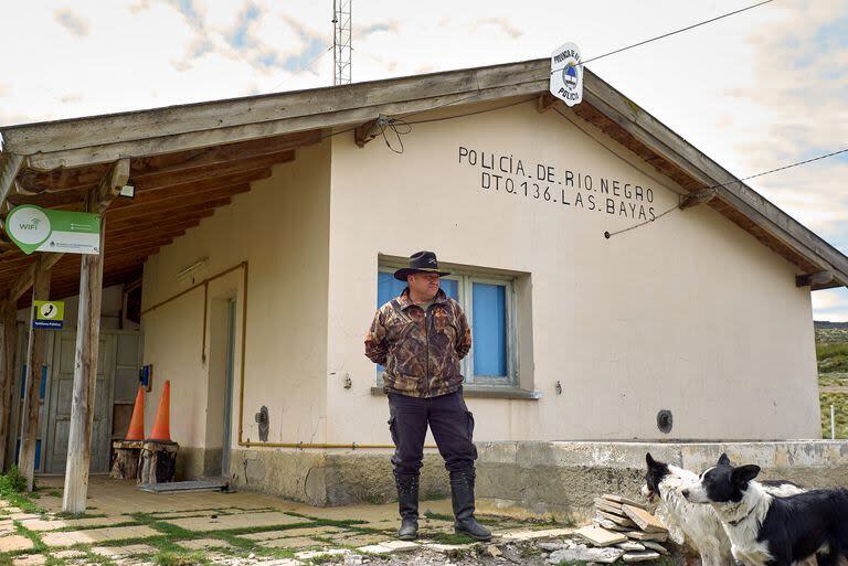 La casa de Miguel Hernández funciona como hogar y comisaría
