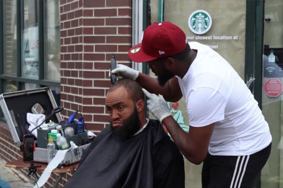 Barber Says Cops Ordered Him to Stop Haircuts for Homeless