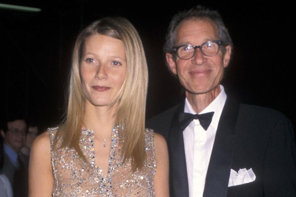 <p>Ron Galella, Ltd./Ron Galella Collection via Getty Images</p> Gwyneth Paltrow and Bruce Paltrow on Oct. 24, 2001