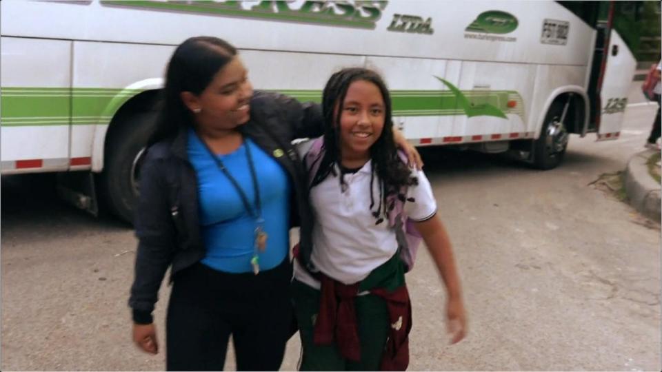 PHOTO: Mileidy Navarro walks with her daughter. (ABC News)