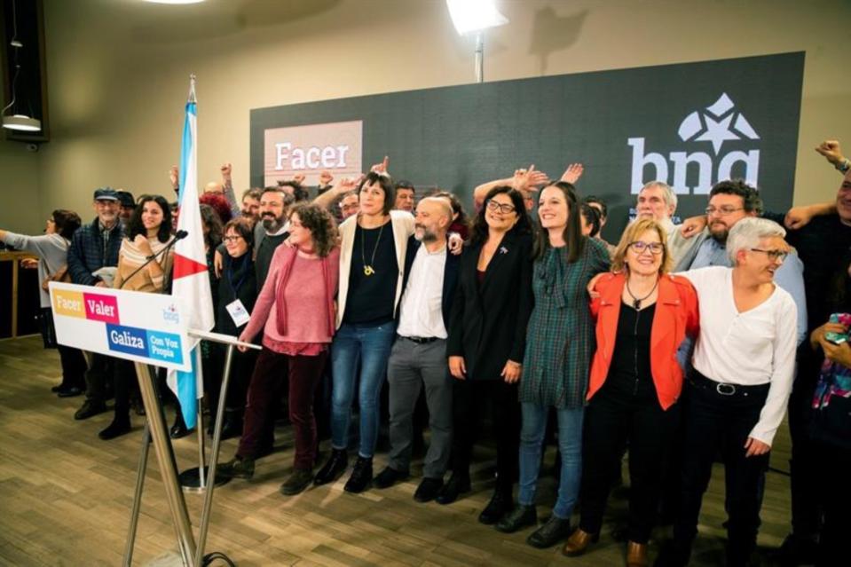 Después de quedarse fuera en las tres últimas elecciones generales, el Bloque Nacionalista Galego regresa al Congreso de los Diputados con un escaño. Lo ocupará Néstor Rego, que encabezaba las listas de la formación por A Coruña. (Foto: Oscar Corral / EFE).