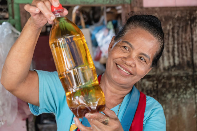 Reciclá tu aceite de cocina: Tupungato ya cuenta con 3 colectores de AVUs  en espacios públicos – Tupungato