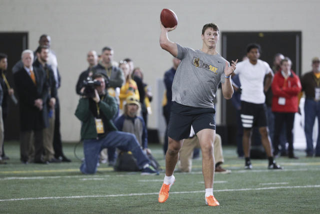 Wyoming's Josh Allen Outshines Everyone in QB Drills at the NFL