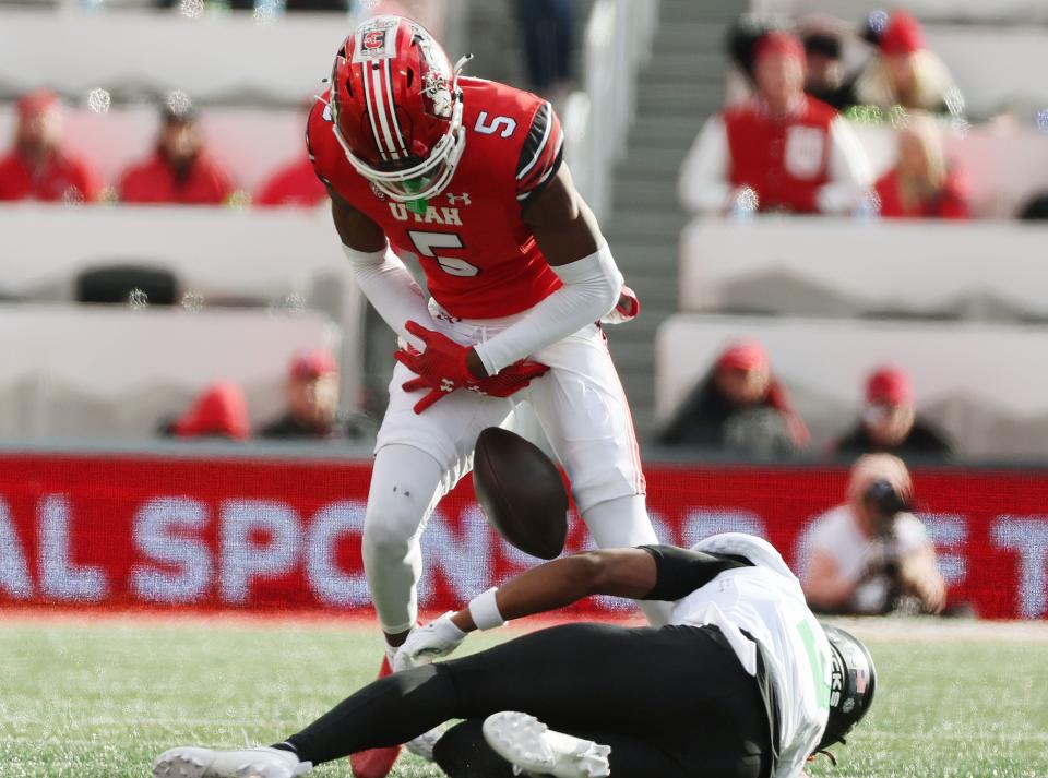 Utah Utes cornerback Zemaiah Vaughn (5) cant come up with the interception in Salt Lake City on Saturday, Oct. 28, 2023. Oregon won 35-6. | Jeffrey D. Allred, Deseret News