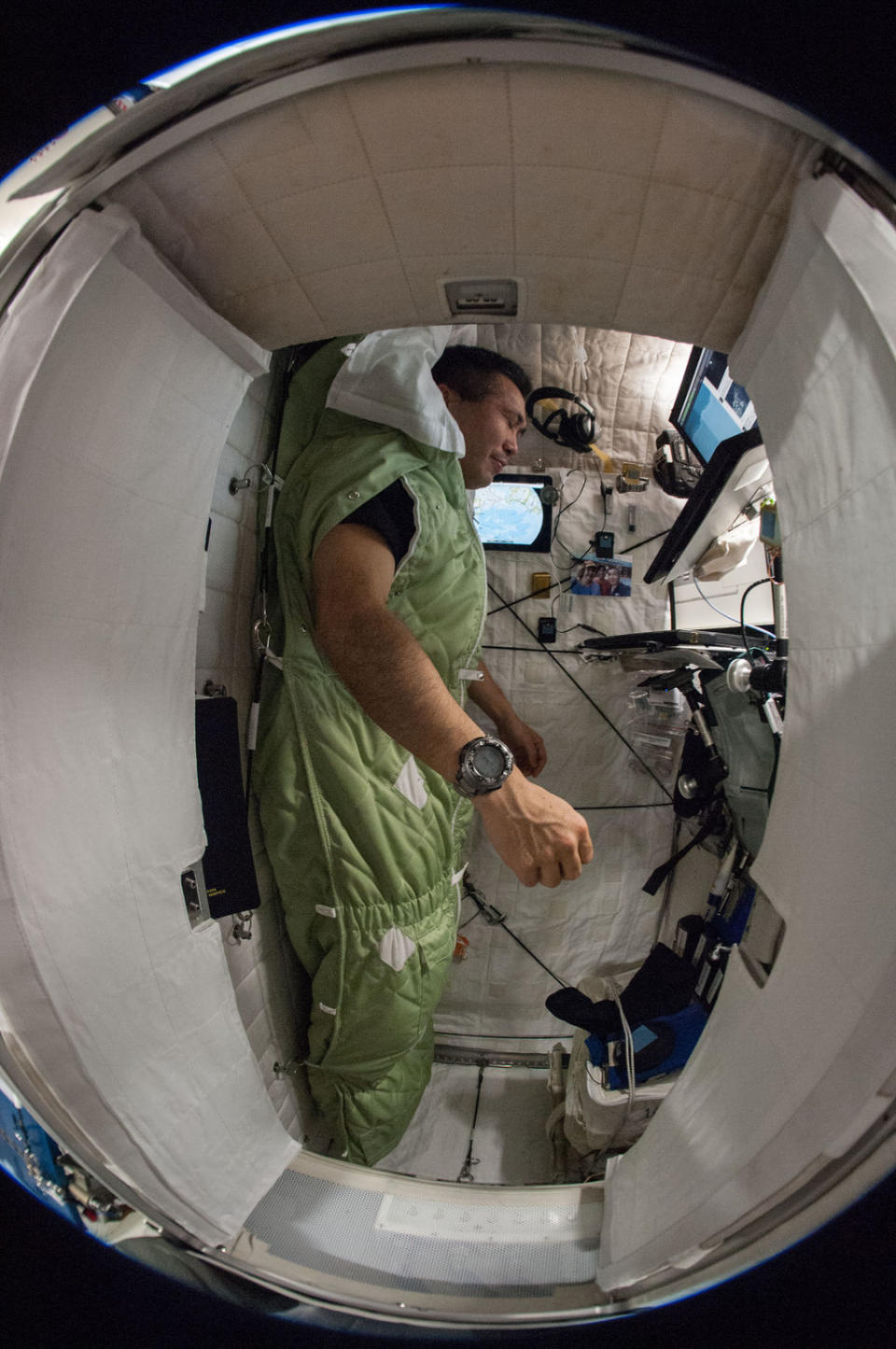 Sleepless in Space: Therapy Helps Astronauts Snooze