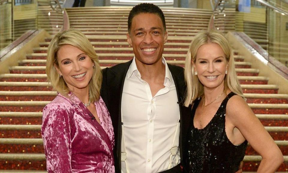 Amy Robach, TJ Holmes, Dr. Jennifer Ashton pose together at the Oscars 