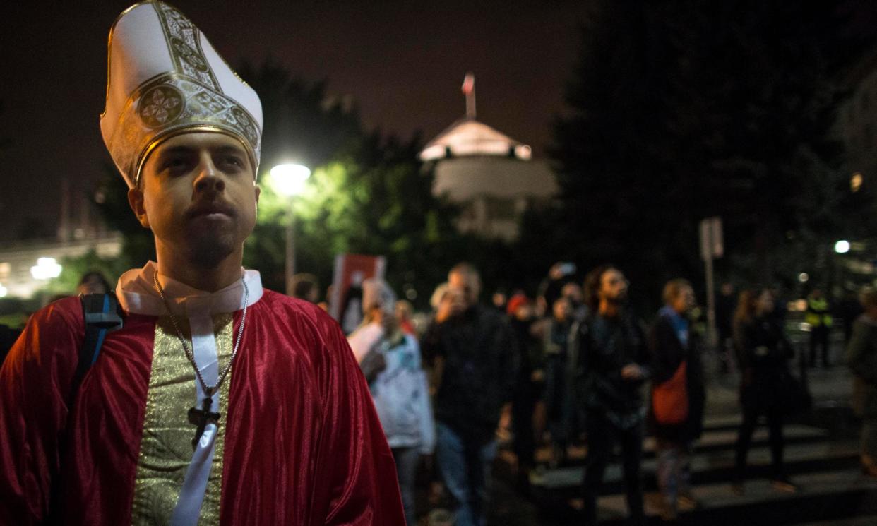 <span>A 2019 protest in Warsaw against plans to ban sex education in Polish schools. In Chile, Catholic schools stress the importance of wives being submissive.</span><span>Photograph: Maciej Luczniewski/Getty</span>