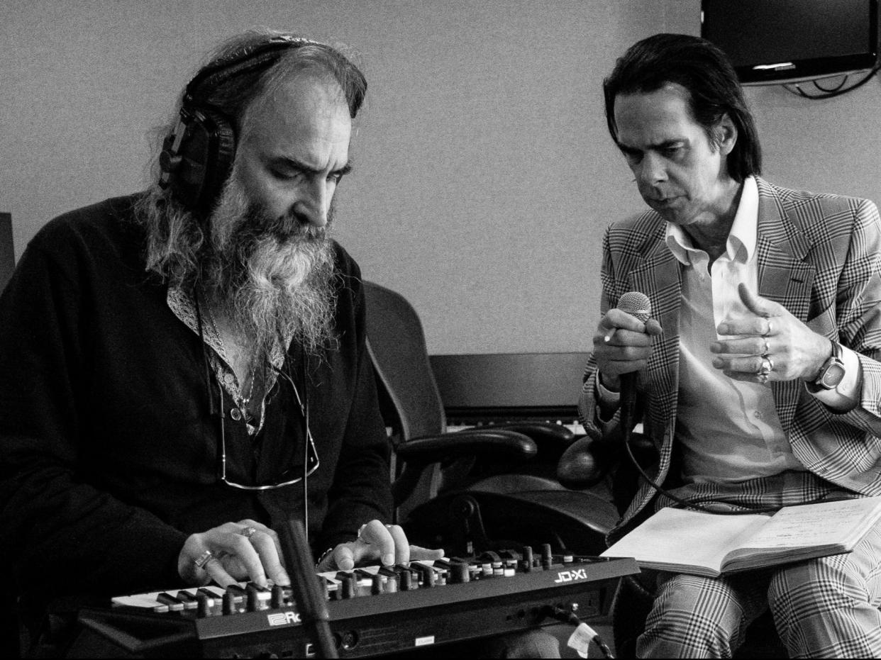 <p>Warren Ellis with Nick Cave</p> (Joel Ryan)