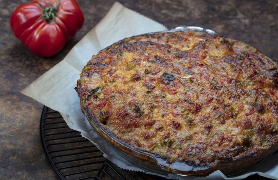 Tomato Pie With Pimento Cheese Topping