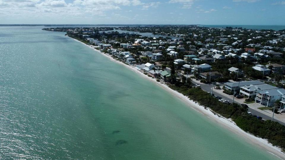 The water looked clear and clean on the northern tip of Anna Maria Island the week of May 1, 2023.