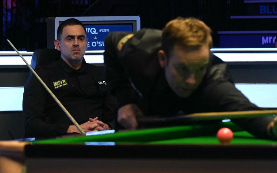 Carter lost six of the last seven frames with O'Sullivan saying 'I love seeing it when their bottle goes'