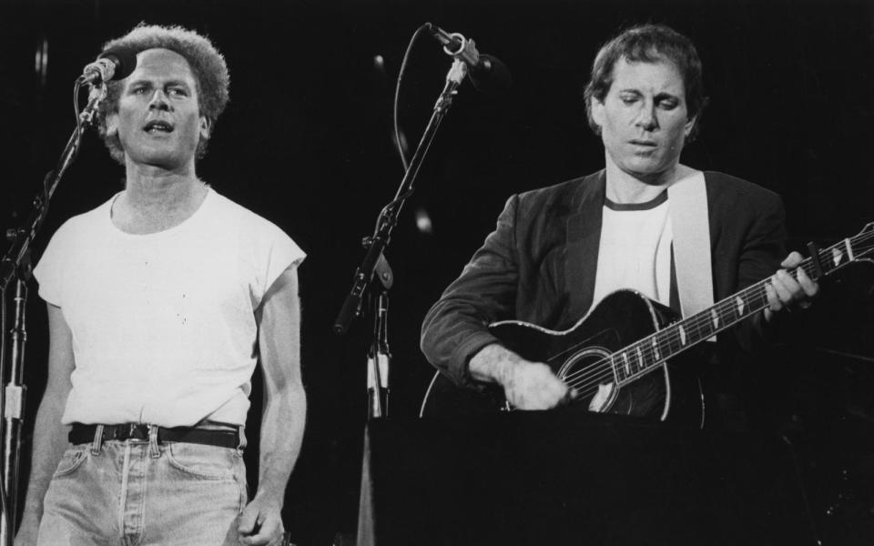 Paul Simon vs. Art Garfunkel