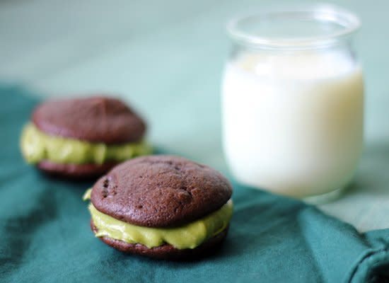 <strong>Get the <a href="http://www.brittanypowell.com/food-i-make/matcha-chocolate-whoopie-pies/" target="_hplink">Matcha Chocolate Whoopie Pies recipe</a> by Brittany Powell</strong> 