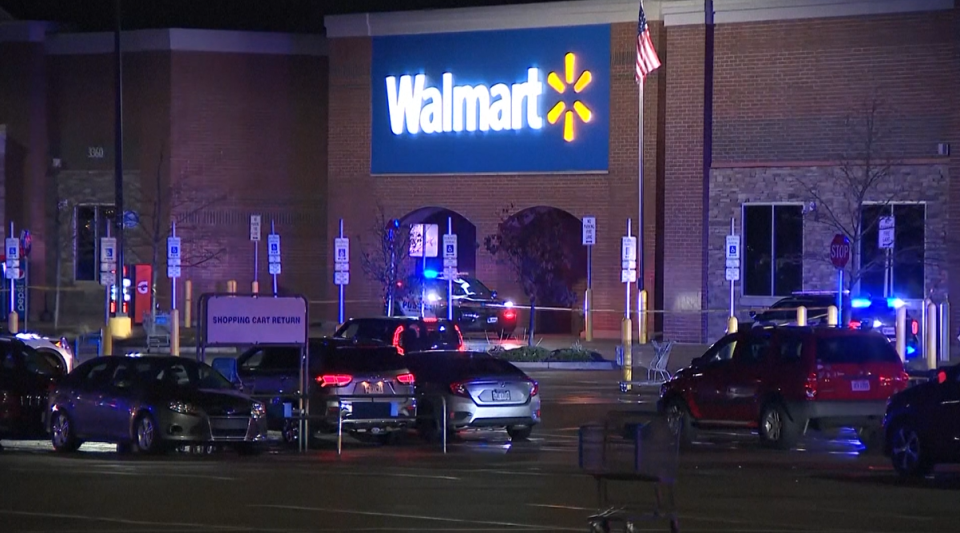 俄亥俄州一間沃爾瑪超市發生槍擊案。（圖／美聯社）