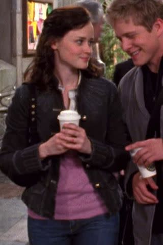 <p>The WB</p> Alexis Bledel as Rory Gilmore and Matt Czuchry as Logan Huntzberger in Season 5 of 'Gilmore Girls'