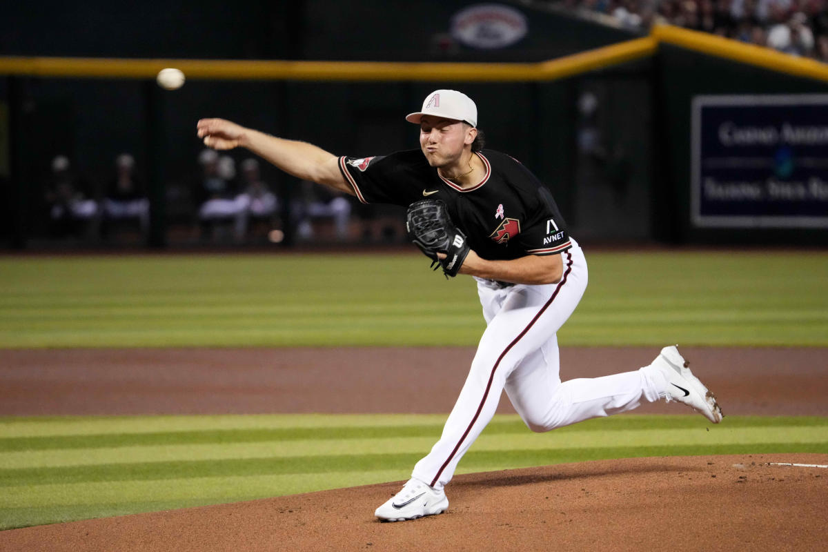 Arizona Diamondbacks' Zac Gallen hits bird in warmups, channeling