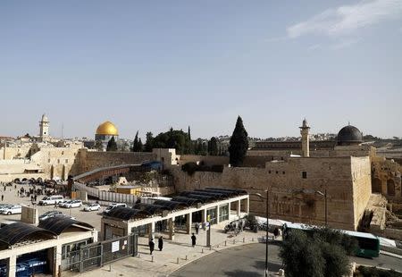 A general view of Jerusalem's Old City shows the Western Wall, Judaism's holiest prayer site, in the foreground as the Dome of the Rock, located on the compound known to Muslims as Noble Sanctuary and to Jews as Temple Mount, is seen in the background January 22, 2018. REUTERS/Ammar Awad