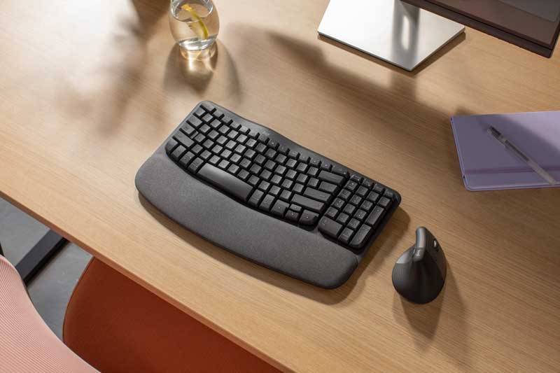 Logitech Wave Keys 人體工學鍵盤 – 企業版，獨特波浪設計增加手腕支撐，有效減少手部壓力，提供更舒適的工作體驗。（Logitech提供）