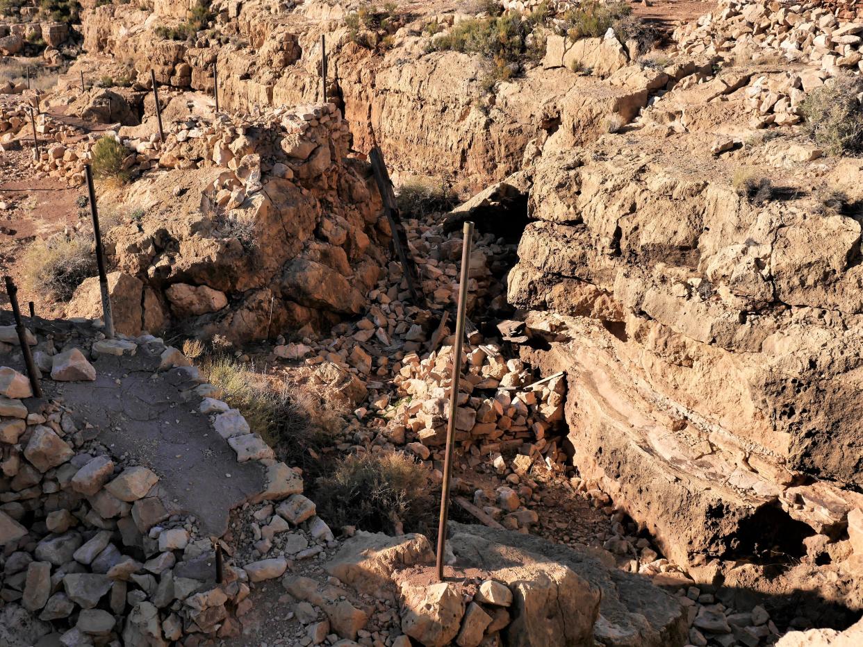 Section of Canyon Diablo at the Apache Death Cave.