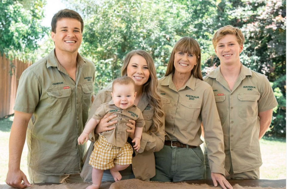 Chandler Powell, Grace Powell, Bindi Irwin Powell, Terri Irwin and Robert Irwin at Australia Zoo