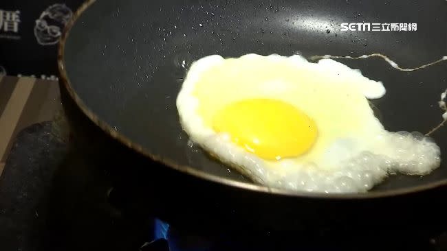 台灣今晚7時迎戰荷蘭，「荷包蛋」瞬間變成許多人今日必吃的食物之一。（圖／資料照）