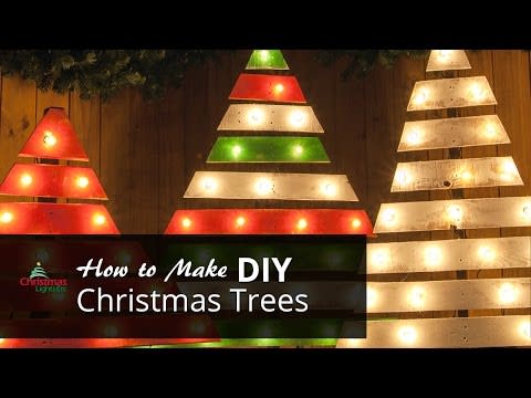 10) Marquee Light Pallet Christmas Tree