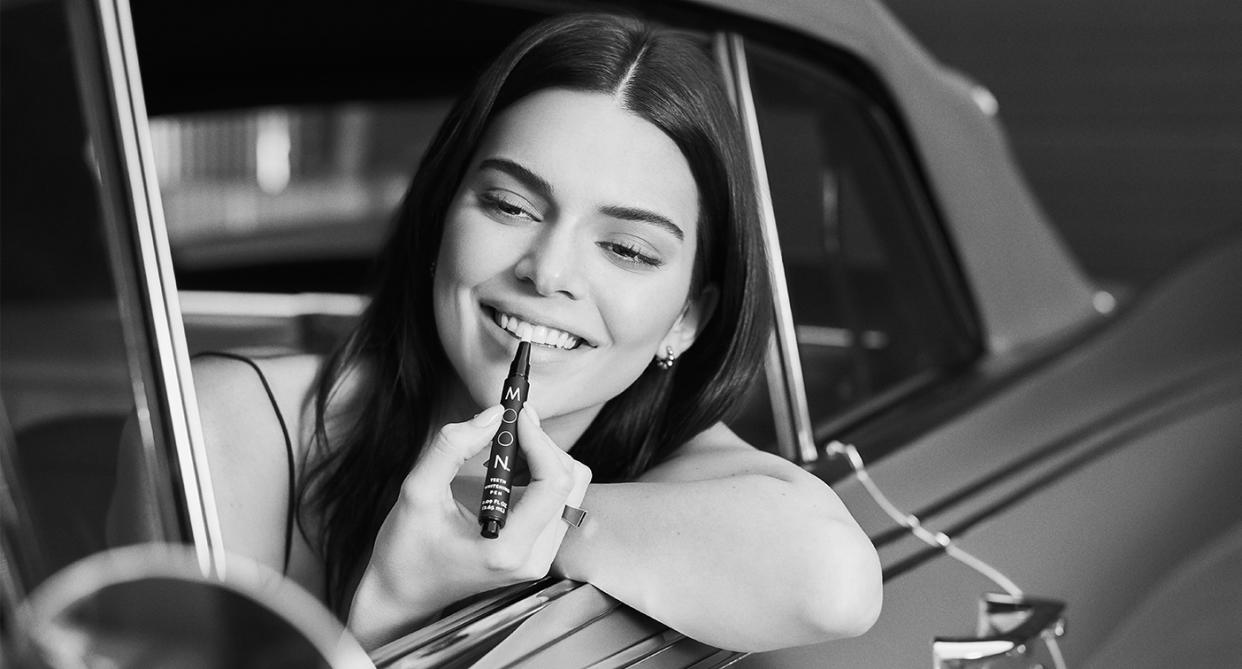 Kendall Jenner's Moon Whitening Pen is now available to buy in the UK. (Moon)