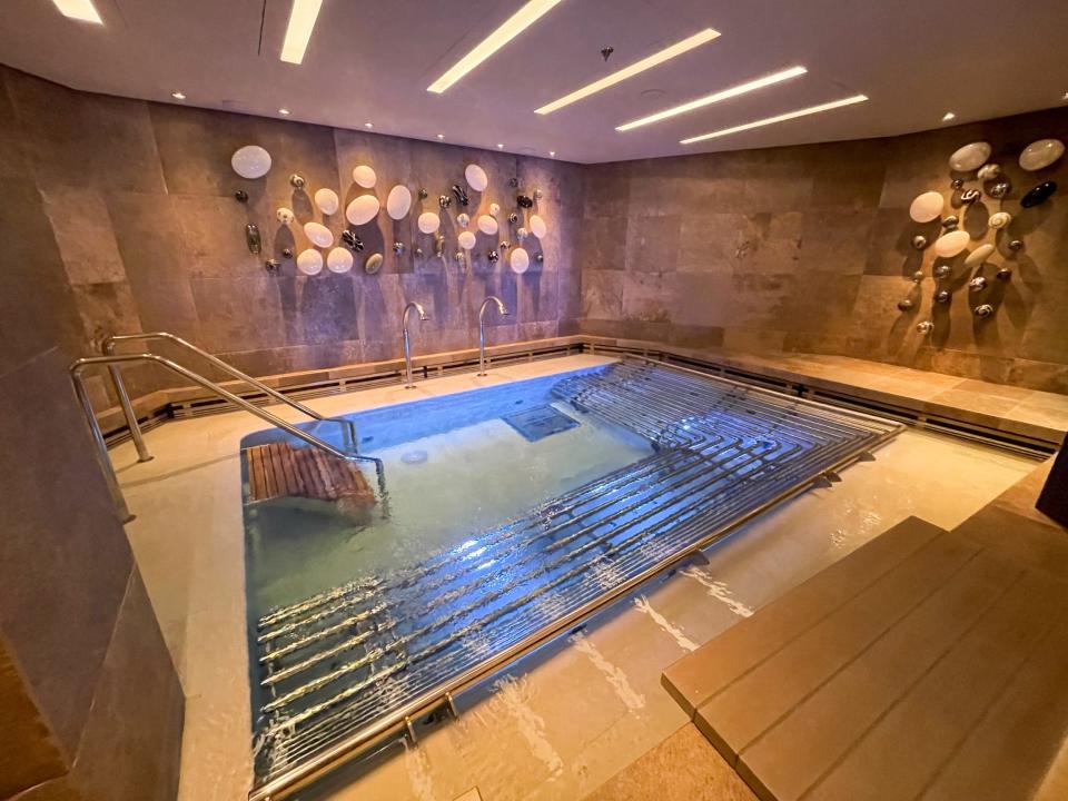 Spa in Explora I