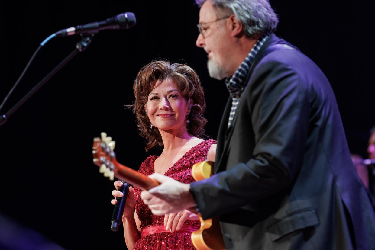 Vince Gill, Amy Grant celebrate 100th Ryman Christmas performance with