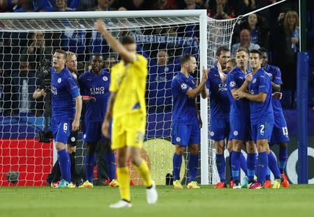 Britain Soccer Football - Leicester City v FC Porto - UEFA Champions League Group Stage - Group G - King Power Stadium, Leicester, England - 27/9/16 Leicester City's players celebrate after the game Reuters / Eddie Keogh