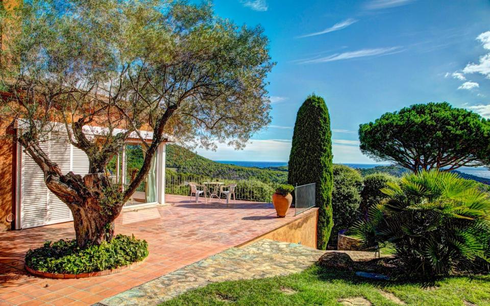 Villa Santa Anna, on a hillside near the market town of Begur in Catalonia