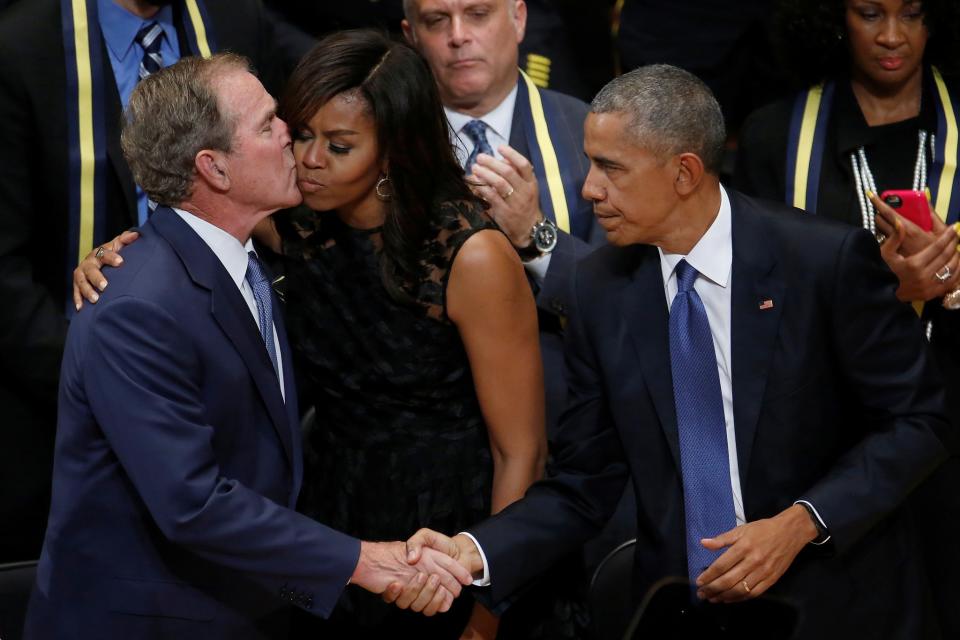 President Obama speaks at memorial for slain Dallas police