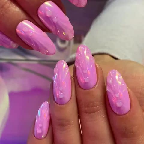 <p><a href="https://www.instagram.com/nuka.nails/" data-component="link" data-source="inlineLink" data-type="externalLink" data-ordinal="1">@nuka.nails</a></p>