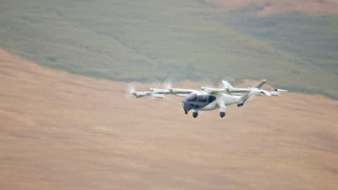 On June 8th its Midnight aircraft successfully completed transition flying at a speed of 100+ mph. Archer has now achieved transition with two different full-scale eVTOL aircraft. Transition is well known in the industry as a very difficult milestone few companies have reached. At ~6,500 lbs, Midnight is believed to be one of the largest eVTOL aircraft to complete transition, which is critical to being able to carry commercially viable passenger payloads. (Photo: Business Wire)