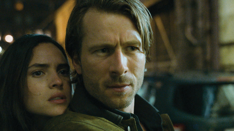 Adria Arjona and Glen Powell in Hit Man. (Netflix)